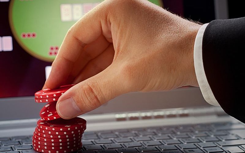 ADVANTAGES OF RATE OF INTEREST OF CRYPTO GAMBLING OVER CONVENTIONAL OPTION